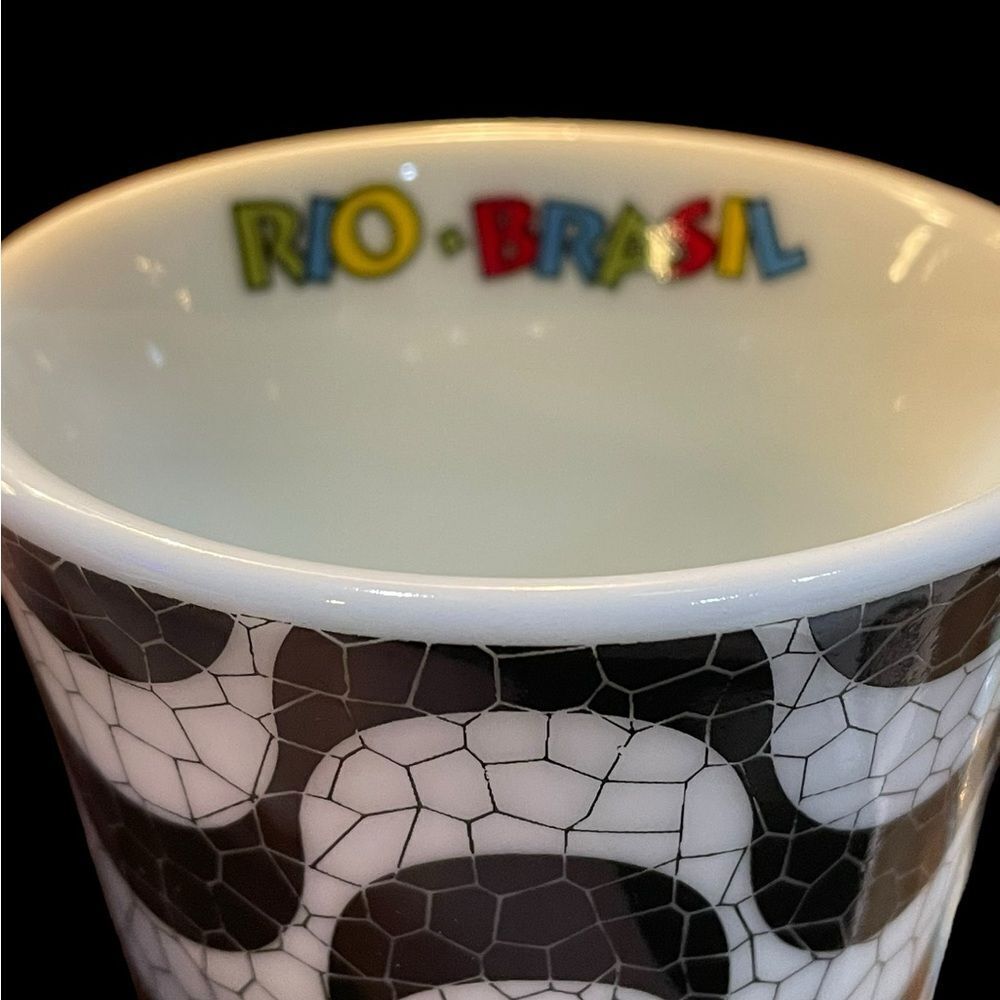 COLLECTIBLE MUG FROM RIO DE JANEIROS